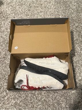 New Balance Cream/Black Sneakers with Red Laces